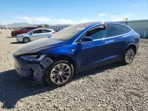 Tesla Model X 2020