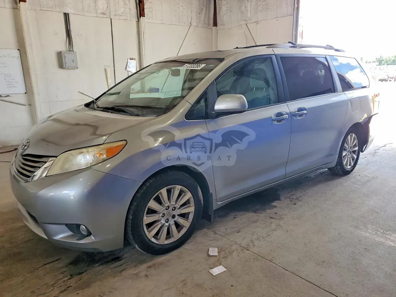 Toyota Sienna 2011