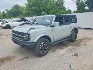 Ford Bronco 2.3L 4 2021