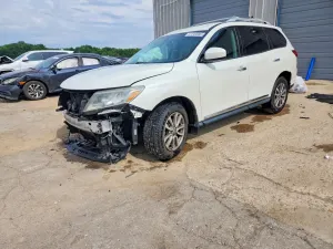 Nissan Pathfinder 3.5L 6 2015