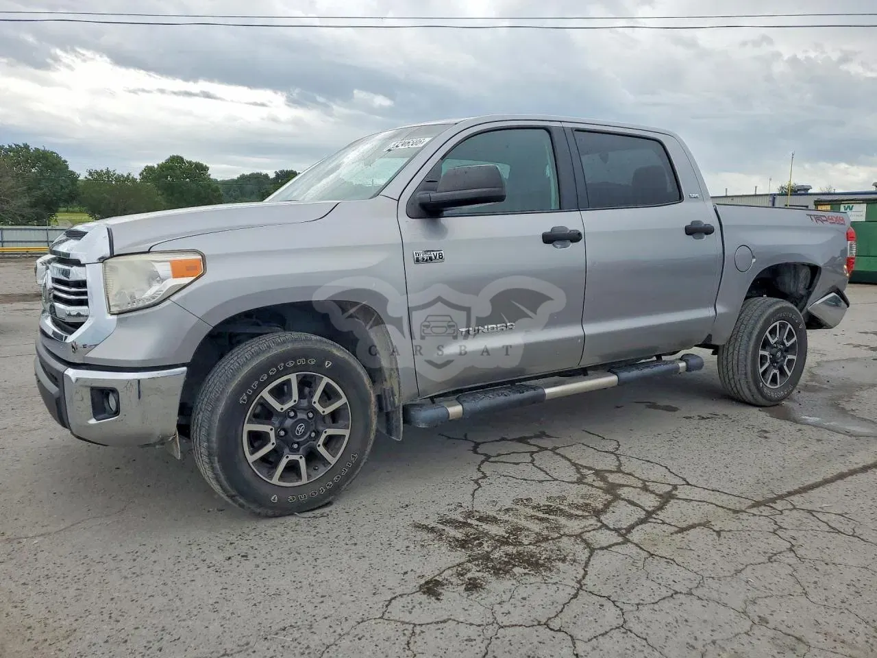 Toyota Tundra 5.7L 8 2017