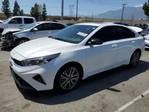 Kia Cerato / Forte / K3 GT LINE 2 L 4 2023