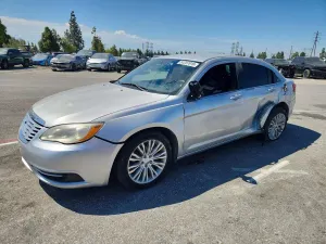 Chrysler 200 2.4L 4 2012