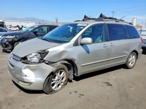 Toyota Sienna 3.3L 6 2005
