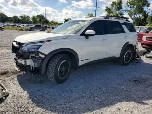 Nissan Pathfinder 3.5L 6 2024