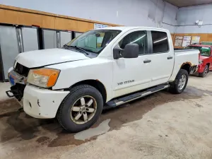 Nissan Titan 5.6L 8 2010