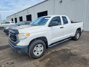 Toyota Tundra 4.6L 8 2017