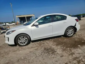 Mazda 3 2.0L 4 2012
