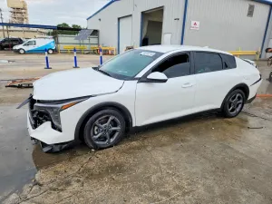 Kia K4 2.0L 4 2025