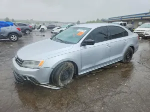 Volkswagen Jetta 1.4L 4 2016