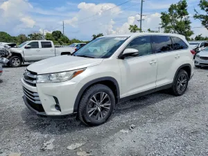 Toyota Highlander 2.7L 4 2019