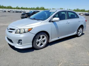 Toyota Corolla 1.8L 4 2013