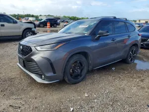 Toyota Highlander 3.5L 6 2021