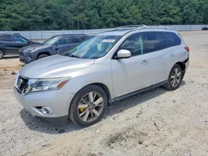 Nissan Pathfinder 3.5L 6 2015