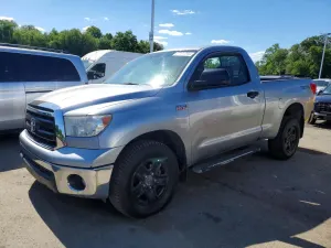 Toyota Tundra 5.7L 8 2011