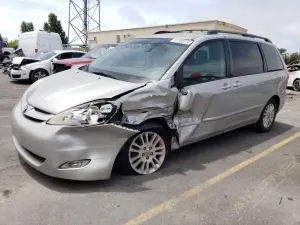 Toyota Sienna XLE 3.5L 6 2007