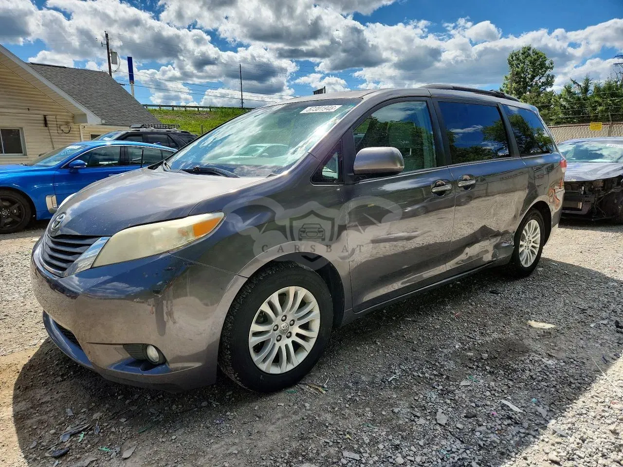 Toyota Sienna 3.5L 6 2013