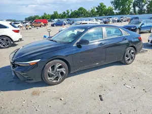 Hyundai Elantra 2.0L 4 2024