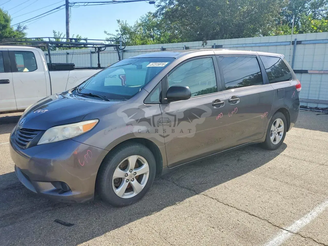 Toyota Sienna 3.5L 6 2011