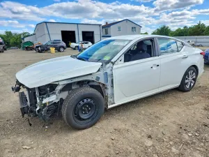 Nissan Altima 2.5L 4 2020
