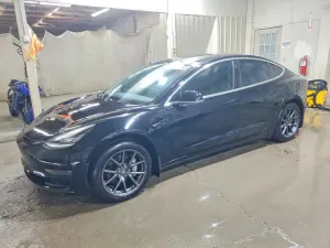 Tesla Model 3 2018