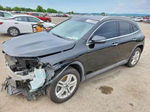 Mercedes-Benz GLA 2.0L 4 2021