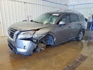 Nissan Pathfinder 3.5L 6 2022