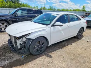 Hyundai Elantra 2.0L 4 2023