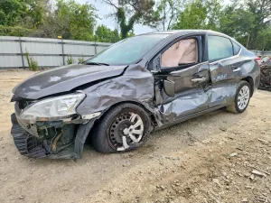 Nissan Sentra 1.8L 4 2015