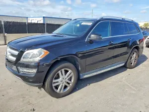 Mercedes-Benz GL 4.6L 8 2013