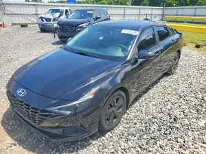 Hyundai Elantra 2.0L 4 2023