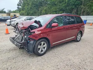 Toyota Sienna 3.5L 6 2013