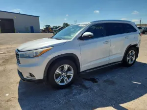 Toyota Highlander 3.5L 6 2015