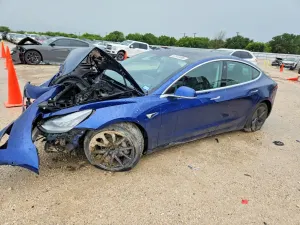 Tesla Model 3 2020