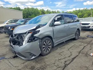 Toyota Sienna 3.5L 6 2019