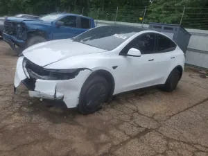 Tesla Model Y 2026