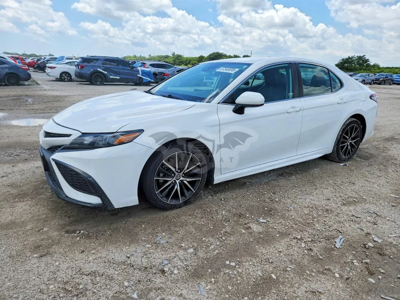 Toyota Camry 2.5L 4 2021