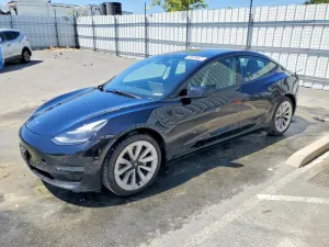 Tesla Model 3 2022