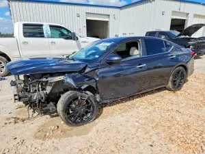 Nissan Altima 2.5L 4 2021