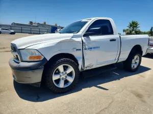 Dodge RAM 5.7L 8 2011