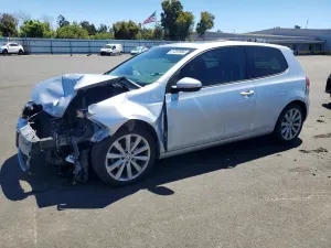 Volkswagen Golf 2.0L 4 2013