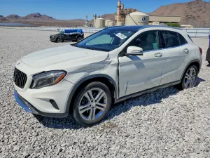 Mercedes-Benz GLA 2.0L 4 2015