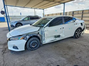 Nissan Altima 2.5L 4 2021