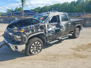 Chevrolet Silverado 1500 6.6L 8 2024