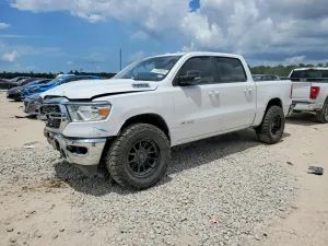 RAM 1500 3.6L 6 2021