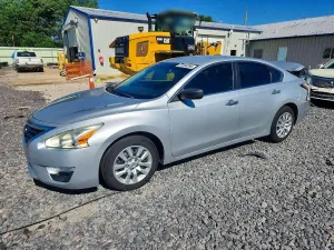 Nissan Altima 2.5L 4 2015