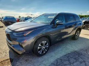 Toyota Highlander 2.4L 4 2023