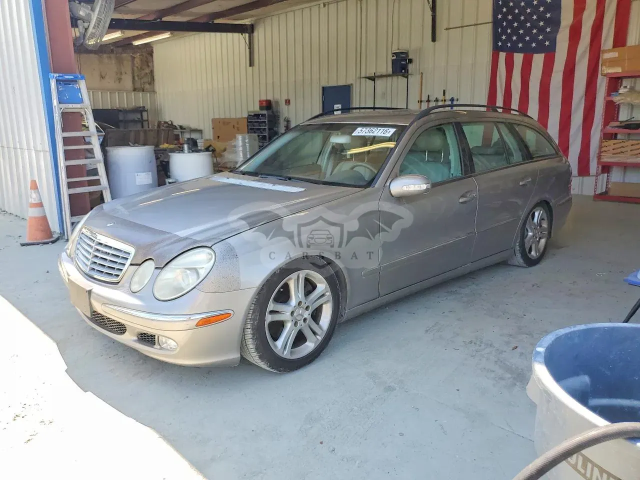 Mercedes-Benz E 5.0L 8 2005