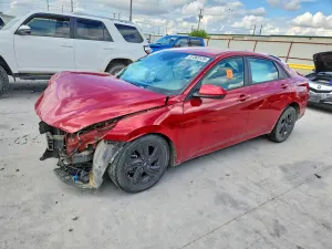 Hyundai Elantra 2.0L 4 2021
