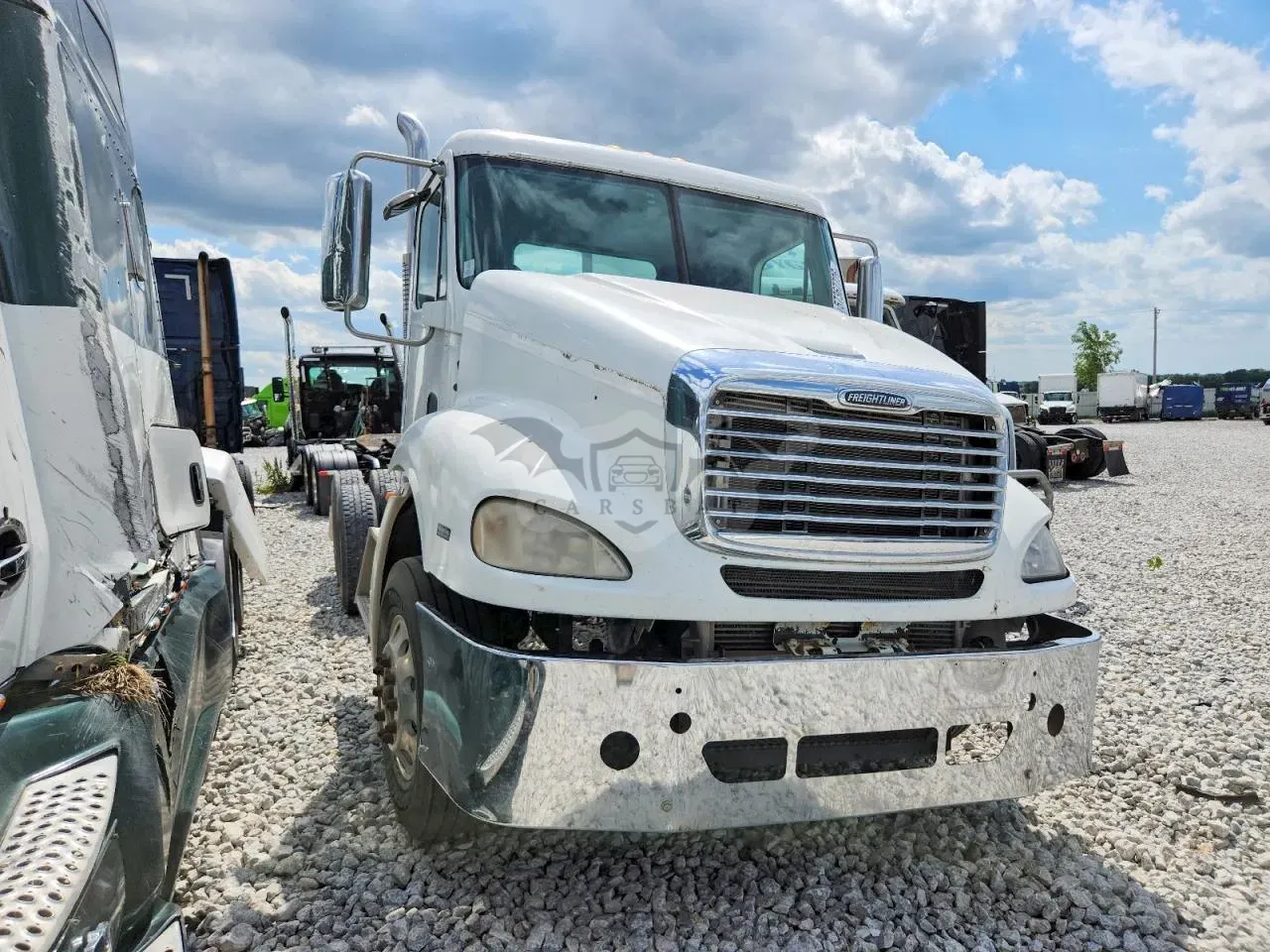 Freightliner Columbia 12.8L 6 2009